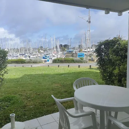 Ref 049 T2 Vue Port Pour Deux Personnes Piscine Rez-de-chaussee Apartment Arzon